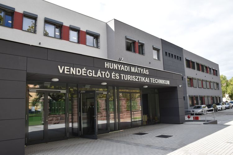A jövő vendéglátósai és turisztikai szakemberei a Hunyadiban tanulnak